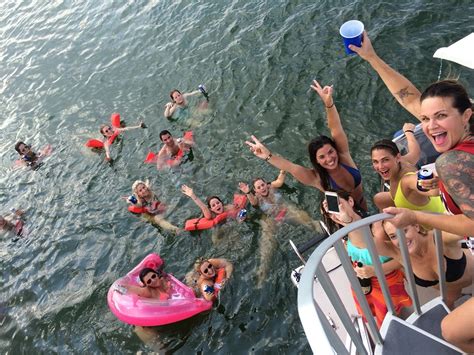 Your 1 Lake Travis Party Bargepontoon Boat Solution Good Time Tours