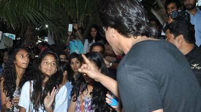 As usual, the comment couldn't leave the eyes of twitteratis. Shah Rukh Khan, daughter Suhana attend a fan fest together | Entertainment Gallery News,The ...