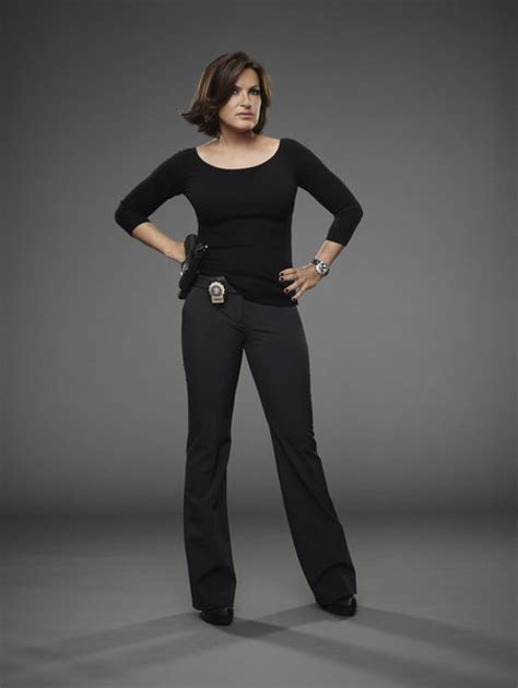 Special victims unit wet (tv episode 2010) cast and crew credits, including actors, actresses, directors, writers and more. Benson's New Hair Debuts In 'Law & Order: SVU' Season 15 ...