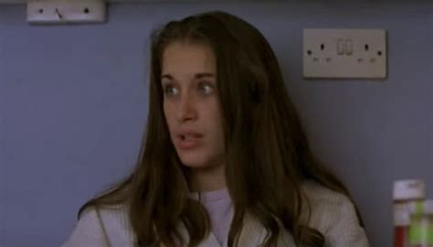 Born as vicky lee mcclure on may 8, 1983 in wollaton, nottingham, she is a bafta award winning english actress. Line of Duty star Vicky McClure UNRECOGNISABLE in first ...