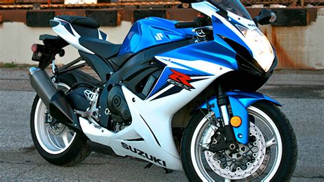 After owning a wide variety of 1000cc sports bikes, fast riding and track, i thought i would upgrade. Sweet Gixxer, Bro - Suzuki GSX-R600 Review