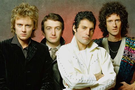 Queen выпустили неизданный трек с вокалом Фредди Меркьюри