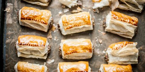 Top buttery puff pastry with caramelised onions and melted cheese for a festive buffet or dinner party winner that you can make ahead and freeze. How To Make Puff Pastry - Great Italian Chefs