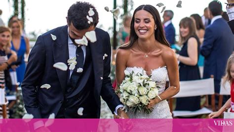 Através desse mesmo programa, a atriz e influencer acabou por dar a conhecer o seu testemunho que foi um dos mais brutais de sempre, considera o. Catarina Gouveia mostra fotos do enlace: Casei com o amor ...