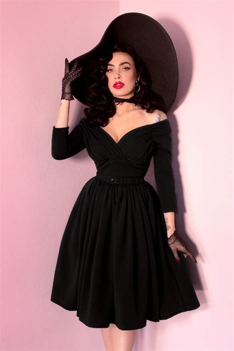 Topvintage Exclusive ~ 50s Starlet Swing Dress In Black