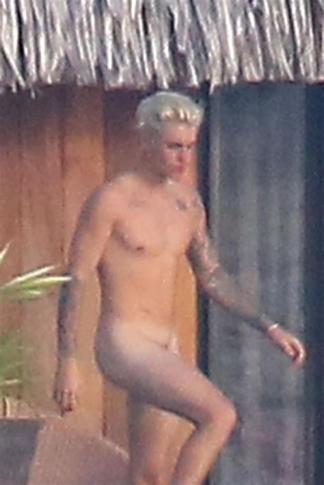 Justin Bieber Shows His Penis Naked Male Celebrities