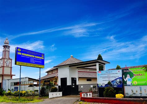 .schmu.id merupakan portal website sekolah gratis untuk sekolah muhammadiyah. SMK Muhammadiyah Karanganyar