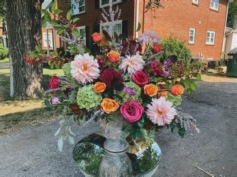 Our main shop on breckenridge lane, and a second location on dixie highway. Susan's Florist :: Louisville, KY Flower Shop :: Florist ...