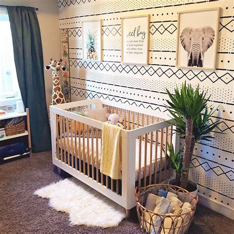 Were Going Wild Over This Safari Themed Nursery 💛🦁 Talk About