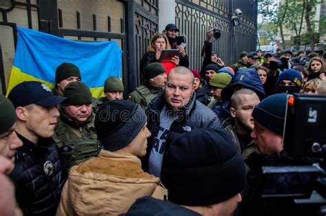 Consolato generale della federazione russia via s. Proteste Dei Patrioti Ucraini Vicino Al Consolato Generale ...