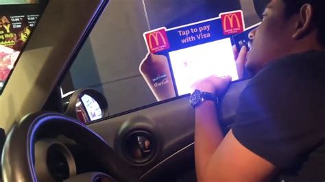 Penyanyi 'top top meletop' wanita & lelaki siti nordiana & khai bahar bersatu dalam single duet terbaru, satukan rasa title azman & ag coco jom download rbt : Bila siti nordiana dan khai bahar drive thru mcd - YouTube