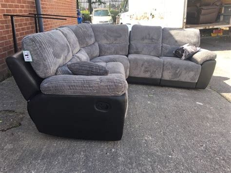 The rosetta fabric corner recliner is a super modern and super comfy recliner sofa with slim arms to maximise seating space. Grey corner fabric sofa cord recliner curved | in Oldham ...