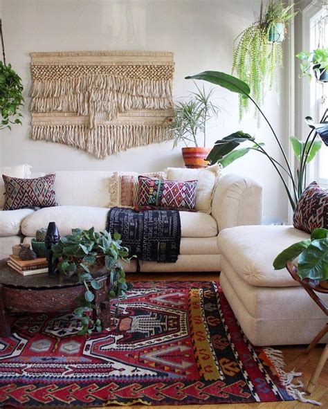 If you've been thinking about dressing up your living room in a chic and fashionable manner, here are some ideas for you to explore. 31 Inspiring Bohemian Decorating Ideas For Living Room