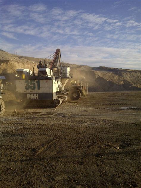 Today, elko is home to fifth generation ranchers, and is the leading producer of gold in the united states. Elko NV Real Estate: Cortez Mine- There's Gold in Them-There Hills