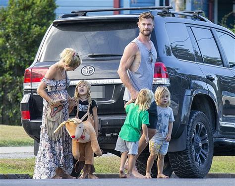 Hollywood Actor Chris Hemsworth And Wife Elsa Pataky Go Barefoot For