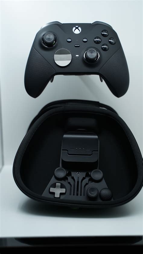Brief Hands On With Microsofts New Xbox Elite Wireless Controller