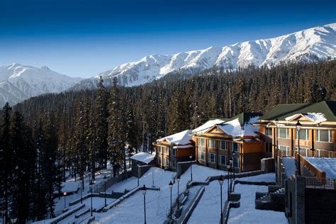 The Khyber Himalayan Resort And Spa In Gulmarg India Hotel Di Lusso Lv Creation By Le
