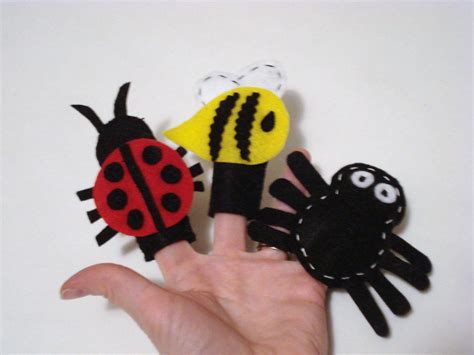 Felt Bug Finger Puppets Set Of 3 1275 Via Etsy Felt Crafts