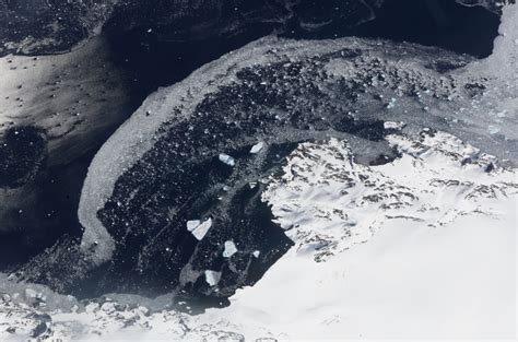 Nasa S Antarctic Flyover Reveals Ice In Retreat