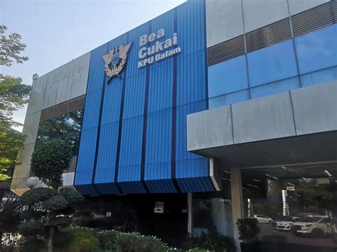 Kabid humas kanwil bea cukai aceh, isnu irwantoro dalam siaran pers, selasa (1/6/2021) mengatakan, keberhasilan kemudian tim subdit narkotika bea cukai pusat dan tim nic direktorat tindak pidana (dirtipid) narkoba bareskrim polri bergerak dari medan melewati jalur darat ke aceh. Februari 2021, Capaian Penerimaan Bea Cukai Batam Sudah Menyentuh 44,19% | inikepri.com