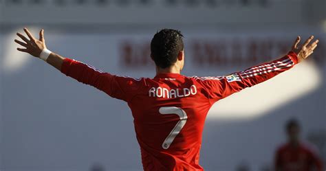 Cristiano Ronaldo Uhd Wallpapers Wallpapersafari Com