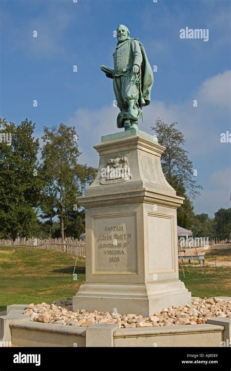 Captain John Smith Statue In Jamestown Settlement Stock Photo Alamy