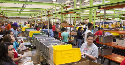 Whether you're trying to lower your cholesterol or you're trying to prevent it from rising, there are certain foods that you can eat that will help move the process along. Scenes from the Houston Food Bank's Harvey Relief Efforts ...
