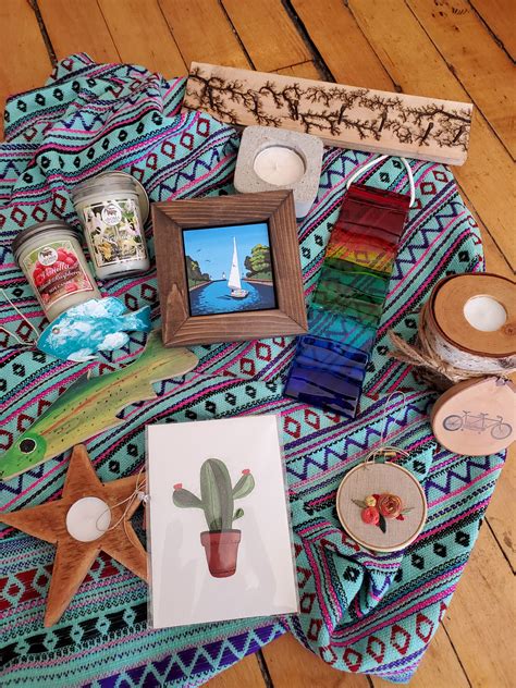 Home Décor Gift Box | Carlyn and Company