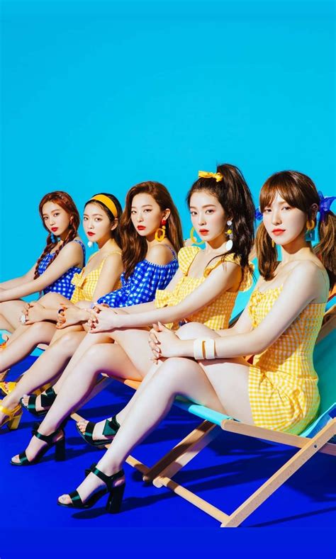 I've actually got to say the title track is one of the weaker songs on the album but it's catchy nonetheless. Red velvet summer magic power up #irene seulgi Wendy yeri ...