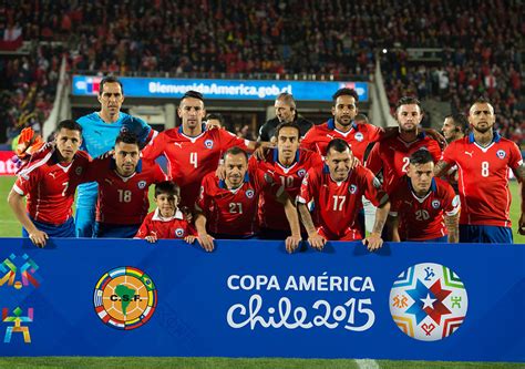 Los pantalones rojos es la principal novedad de la selección chilena en este 2016. La selección chilena manda en el equipo ideal de la ...