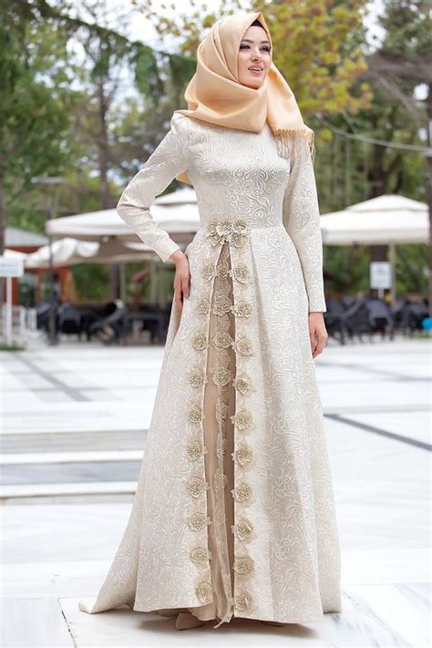 We would like to show you a description here but the site won't allow us. 25+ Model Baju Gamis Muslimah Masakini Untuk Pesta dan ...