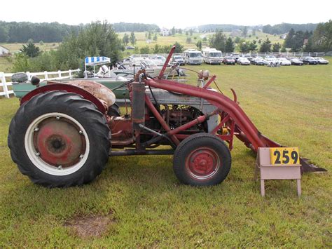 Ford 8n Tractor Wloader And 3pt