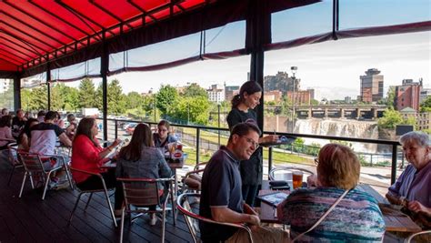 Review Genesee Brew House Serves Food With A View