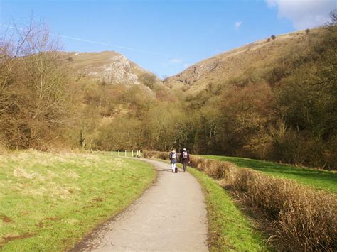 Ecton Hill And The Manifold Valley Walk Snap The Peaks