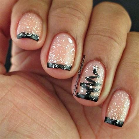 60 Awesome Christmas Nail Art Designs