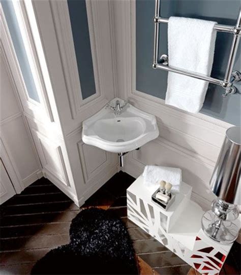 Planning a guest bathroom the planning of a guest bathroom is a challenge, especially because of its generally smaller size. Designing a long and narrow bathroom