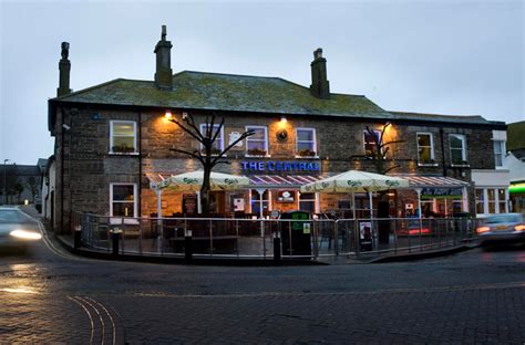 Premier inn newquay (quintrell downs) hotel: Central Inn, Newquay