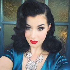 The right curl can easily give your look that coveted retro finish. 40 Pin Up Hairstyles for the Vintage-Loving Girl