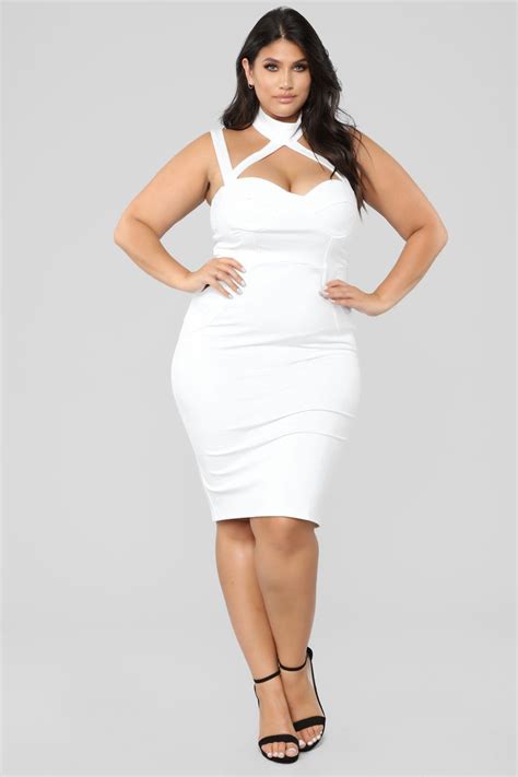 Short, long, daytime, party or cocktail up to size 54. Evil Queen Dress - Ivory | Flattering plus size dresses ...