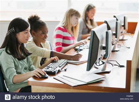 Middle School Students Learning In Computer Lab Stock Photo Alamy