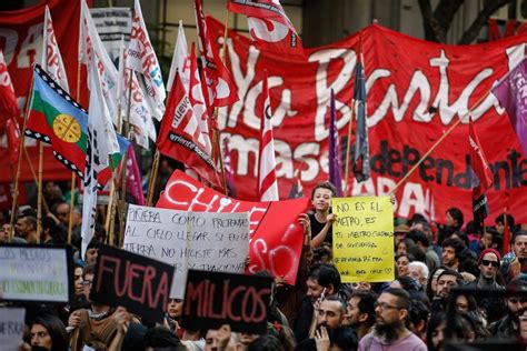 Por lo mismo, querrá volver al triunfo. Protestas en Chile: excusa para introducir una ...