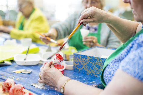 Alice In Wonderland Creative Minds Art Sessions For Care Homes