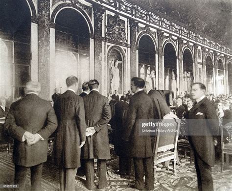 German Delegation Signs The Treaty Of Versailles 1919 News Photo
