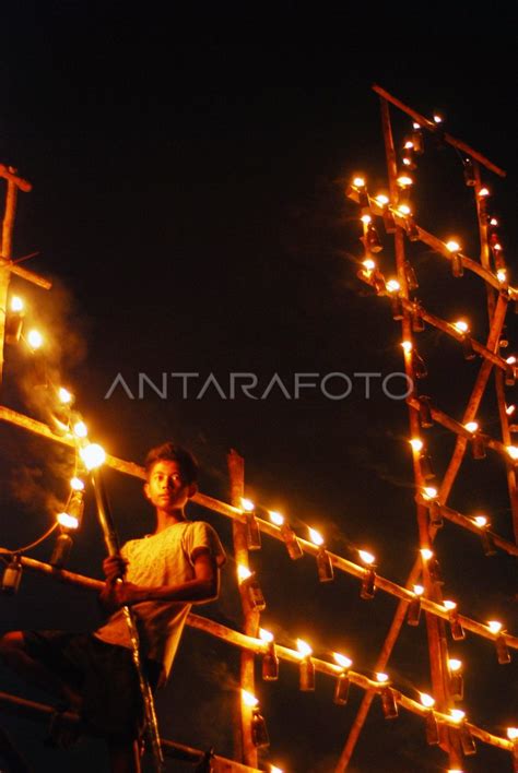 Festival Lampu Colok Antara Foto