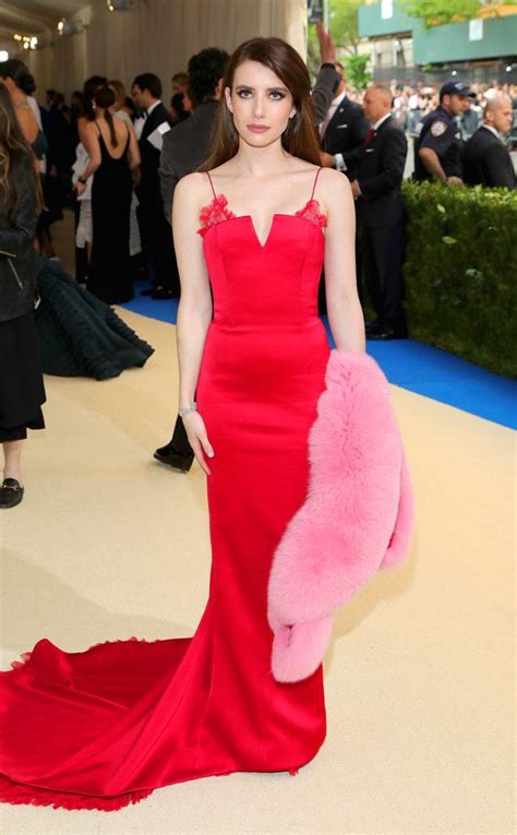 Emma Roberts From Met Gala Red Carpet Arrivals Outfits Traje Rojo Y Ropa
