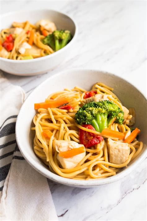 Break the linguine in half and place on top of the carrots. Instant Pot Lo Mein - Instant Pot Mini 3 quart Recipes for Two