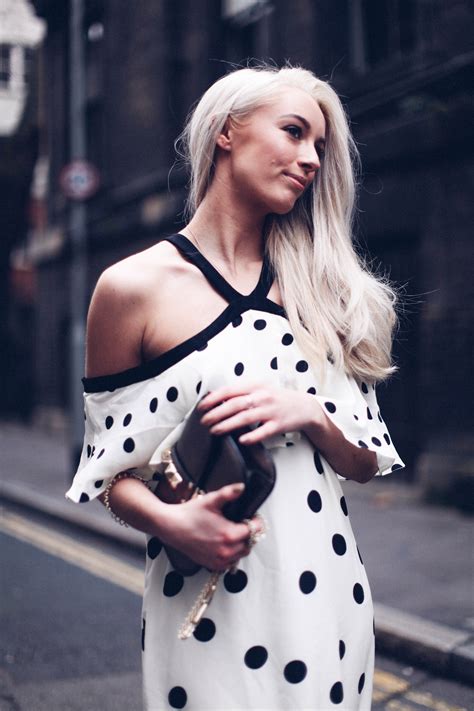 Darwinia has successfully relayed the first ethereum ropsten block header to polkadot rococo，marking the first step in connecting ethereum to polkadot via darwinia network. How To Wear the Polka Dot Trend - Fashion Mumblr