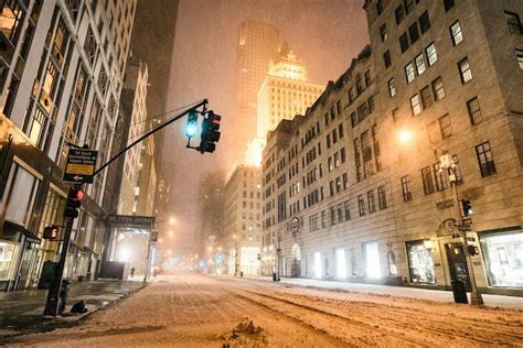 Photographer Captures An Eerily Empty New York City In 2021 New York