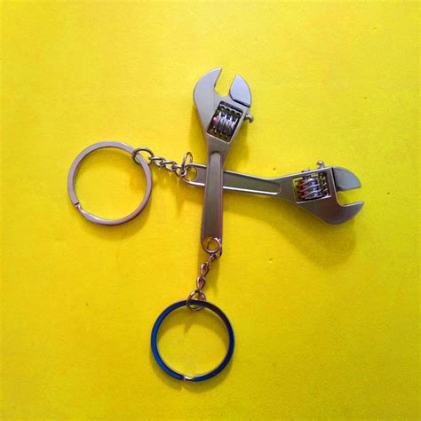 20 Pcs Mini Tool Keychains Adjustable Wrench Keychain Metal Keychain