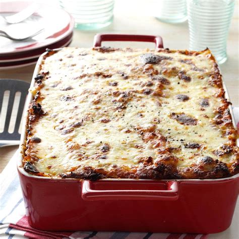 This Meat Lasagna Recipe Is One Of My Mom S Specialties It S A Hearty